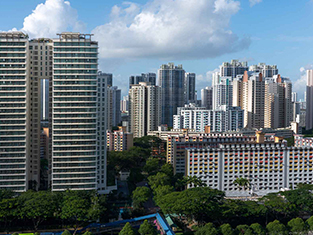 Modern high-rise buildings in Kochi, highlighting the city's thriving tech ecosystem and the presence of the best IT company in Kochi